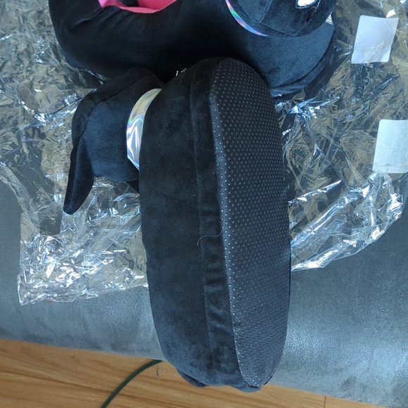 Emily the Strange mystery at your feet slippers - Picture 2 of 5